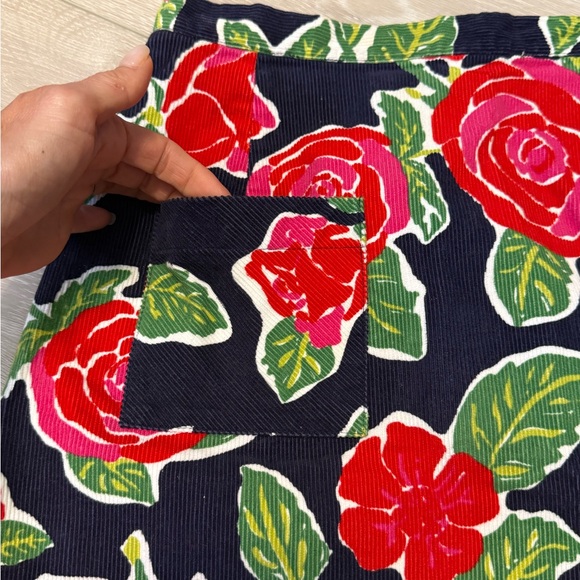 Vintage Lilly Pulitzer Floral Corduroy Mini Skirt Size 6—Red Rose Print - Picture 2 of 6